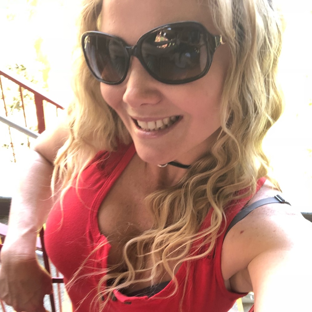 Meet your Posher, Kelly